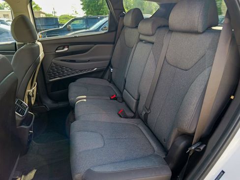 Used 2019 Hyundai Santa Fe SEL AWD/4WD image 15