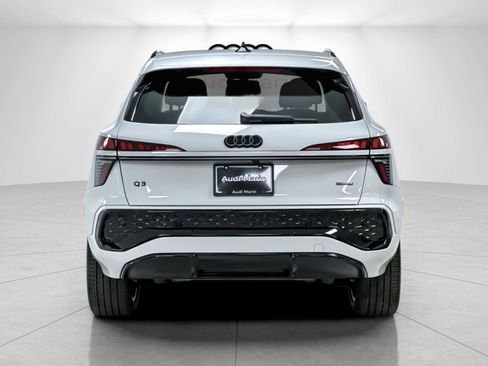 New 2026 Audi Q3 quattro 2.0T AWD/4WD image 4