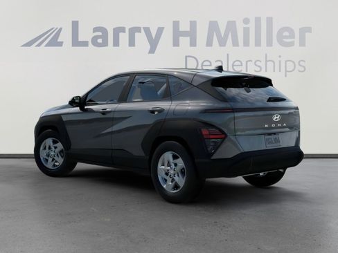 New 2026 Hyundai Kona SE image 5