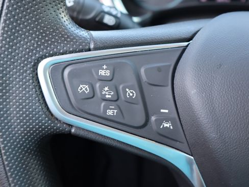 Used 2022 Chevrolet Equinox LS FWD image 19