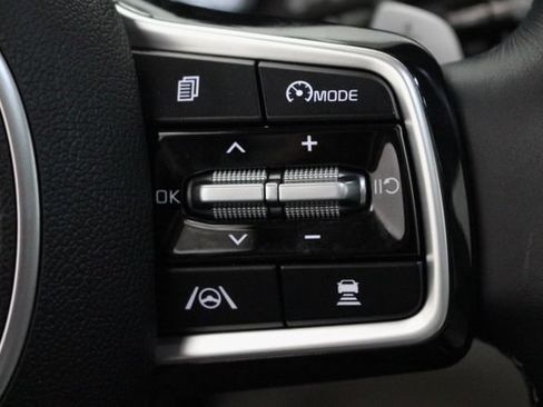 Used 2023 Kia Sorento SX Prestige w/ Panoramic Sunroof Package AWD/4WD image 16