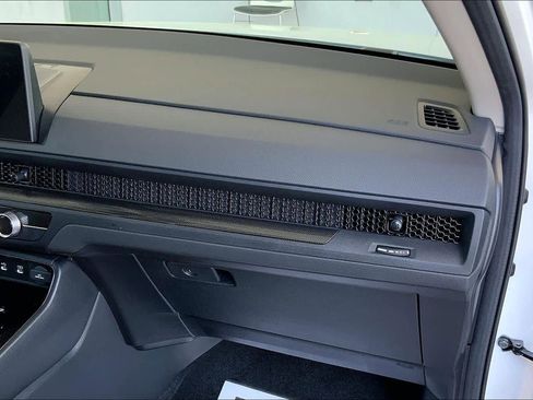 Used 2026 Honda CR-V LX image 19