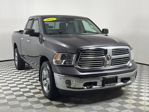 Used 2016 RAM 1500 Lone Star AWD/4WD image 3