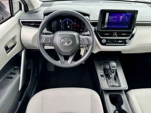 New 2026 Toyota Corolla Cross L image 17