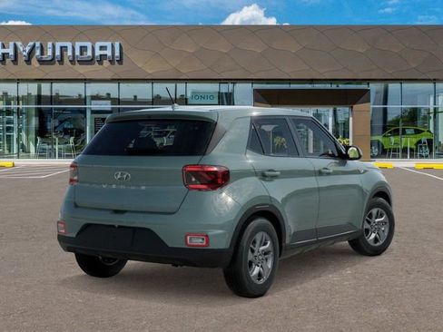 New 2026 Hyundai Venue SE FWD image 4