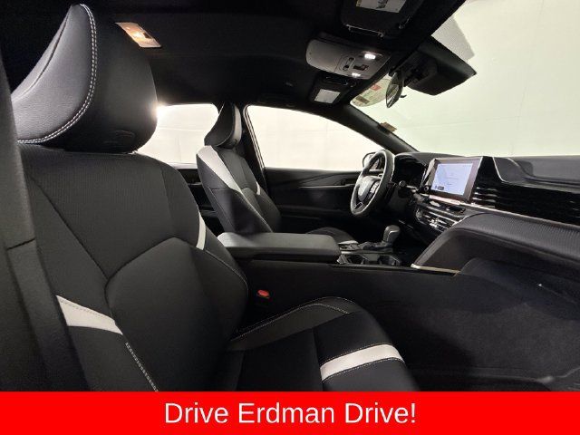 Used 2026 Toyota Camry SE FWD image 25