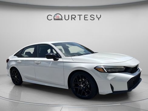 Used 2025 Honda Civic Sport image 8