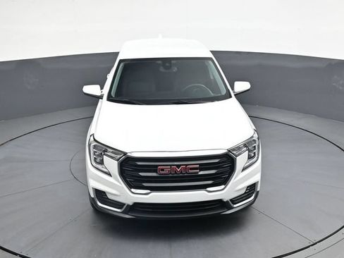 Used 2024 GMC Terrain SLE FWD image 31