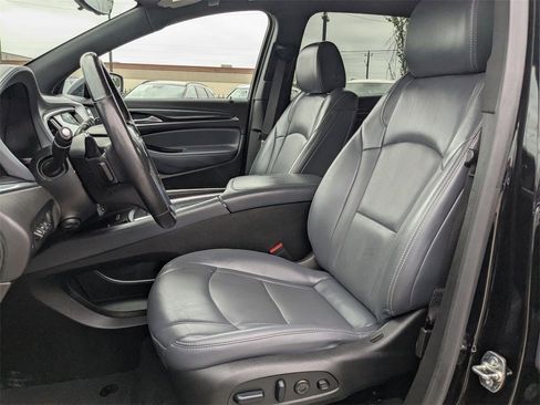 Used 2024 Buick Enclave Premium image 25
