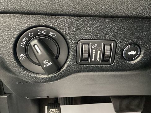 Used 2018 Dodge Charger GT AWD/4WD image 24