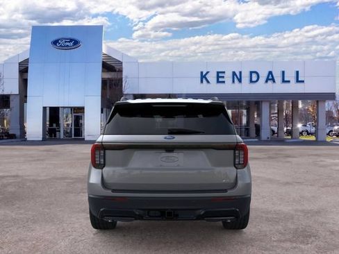 Used 2026 Ford Explorer ST-Line w/ ST-Line Street Pack AWD/4WD image 5