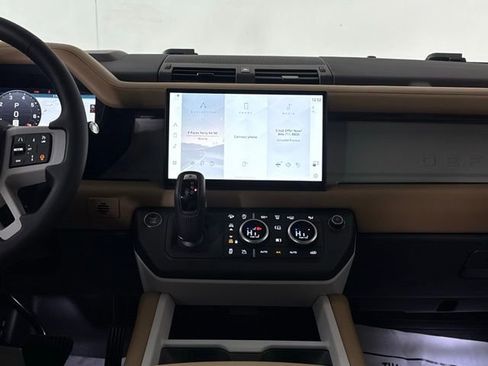 New 2025 Land Rover Defender 110 X-Dynamic SE image 26