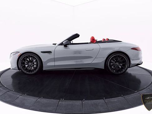 Used 2025 Mercedes-Benz SL 43 AMG w/ Driver Assistance Package image 22