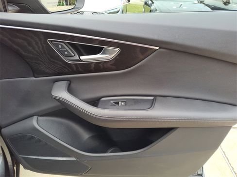 Used 2023 Audi Q8 Premium Plus w/ Premium Plus Package image 36