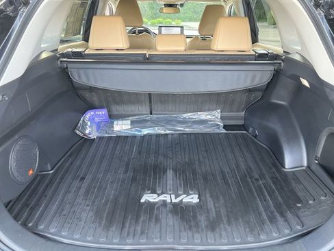 Used 2025 Toyota RAV4 XLE Premium AWD/4WD image 26
