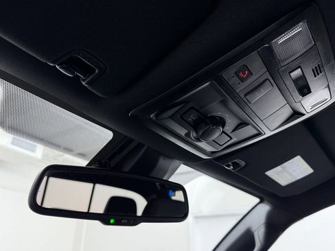 Used 2022 Toyota Tacoma TRD Off-Road image 26