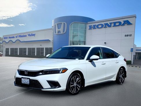 Used 2024 Honda Civic LX image 1
