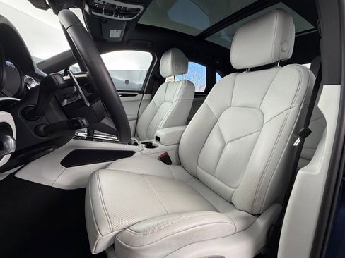 Used 2025 Porsche Macan S image 5