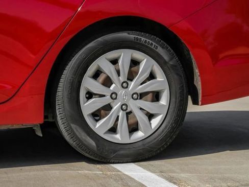 Used 2020 Hyundai Accent SE image 59