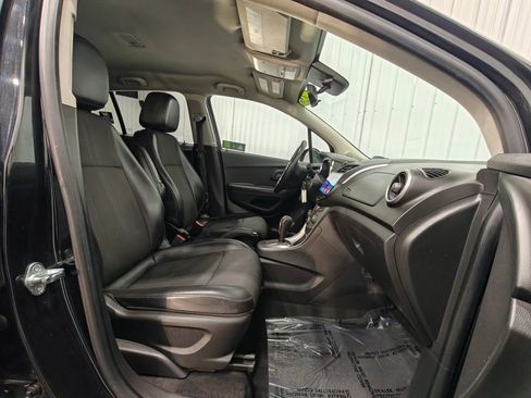 Used 2015 Chevrolet Trax LT w/ LT Plus Package AWD/4WD image 18