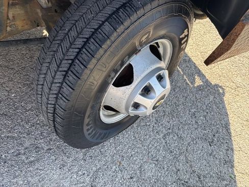 Used 2013 Chevrolet Silverado 3500 W/T image 13