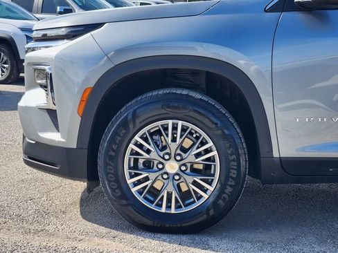 Certified 2026 Chevrolet Traverse LT AWD/4WD image 8