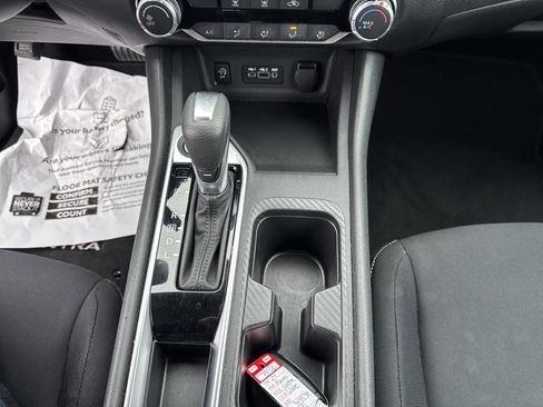 Used 2024 Nissan Sentra SV image 20