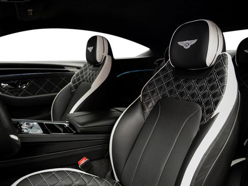 Used 2022 Bentley Continental GT AWD/4WD image 38