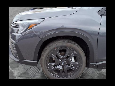 Certified 2025 Subaru Ascent Bronze Edition image 18