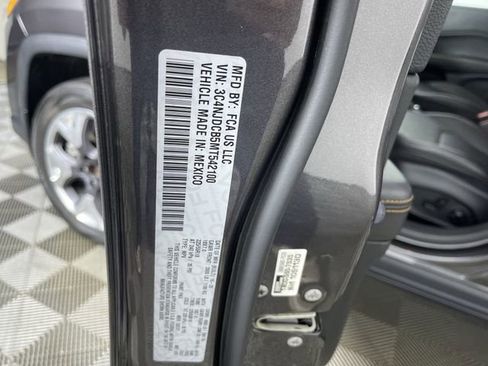 Used 2021 Jeep Compass Limited image 47