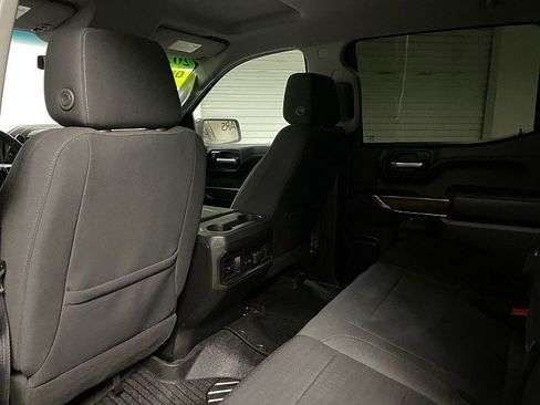Used 2021 Chevrolet Silverado 1500 LT Trail Boss w/ Convenience Package II image 12