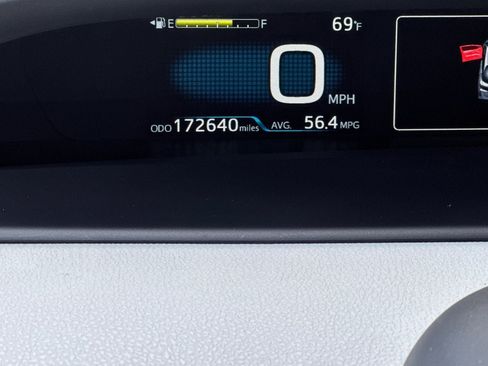 Used 2020 Toyota Prius Prime XLE FWD image 32