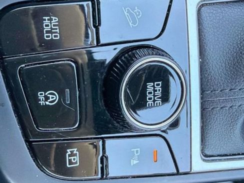 Used 2024 Kia Sportage LX FWD image 18
