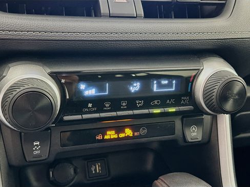 Used 2024 Toyota RAV4 LE image 22