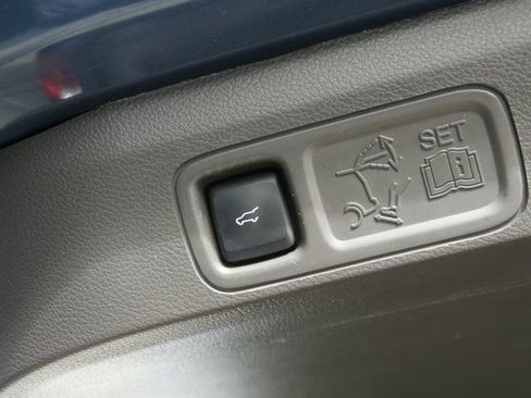 Used 2020 Ford Expedition XLT w/ Equipment Group 202A image 23