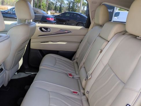 Used 2019 INFINITI QX60 Luxe w/ Essential Package image 14