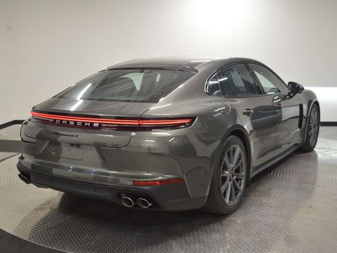 New 2026 Porsche Panamera image 5