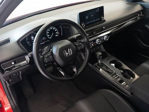 Used 2025 Honda Civic Sport image 3