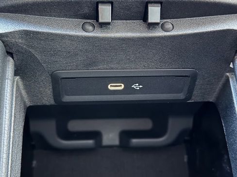 New 2026 Mercedes-Benz GLS 450 4MATIC image 34