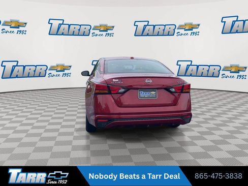Used 2024 Nissan Altima 2.5 SV FWD image 7