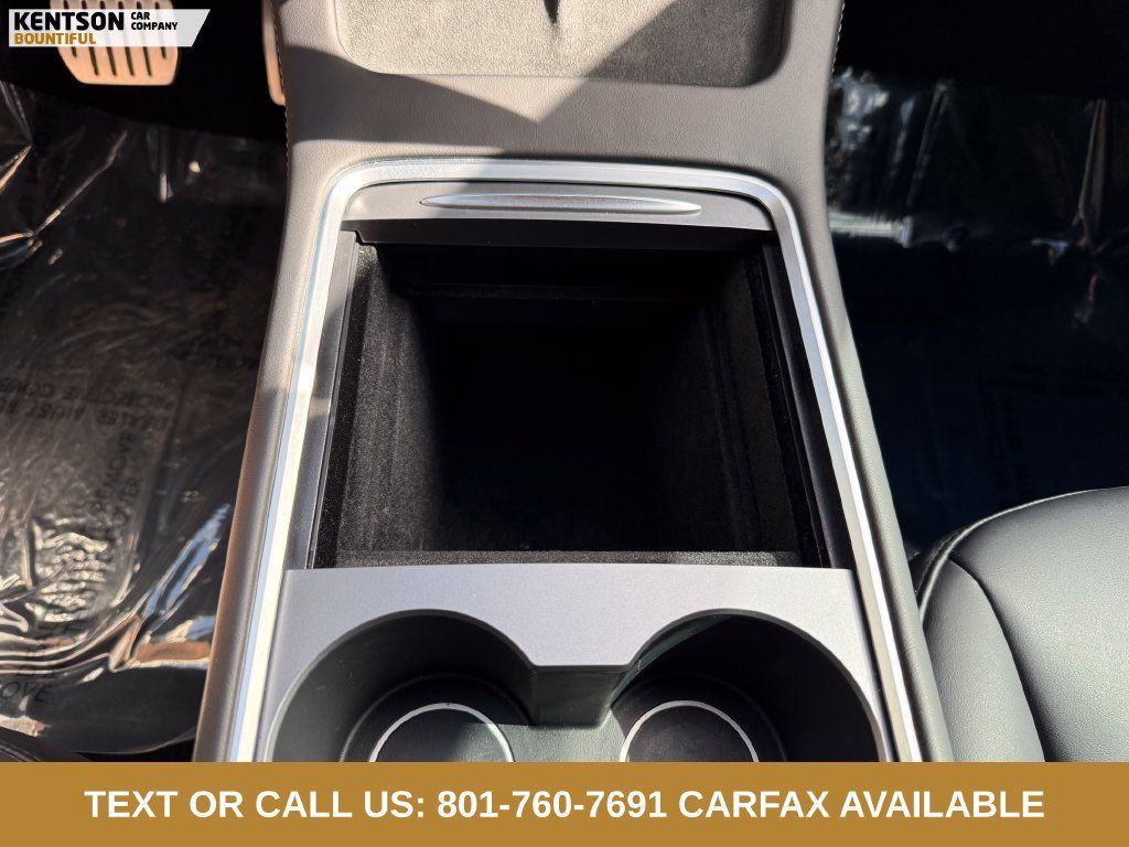 Used 2024 Tesla Model Y Performance AWD/4WD image 19