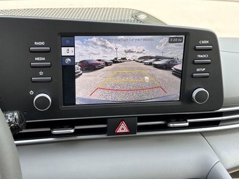 New 2026 Hyundai Elantra SE FWD image 22