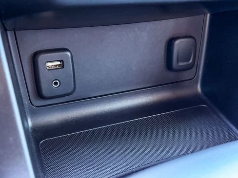 Used 2016 Chevrolet Colorado LT w/ LT Convenience Package image 31