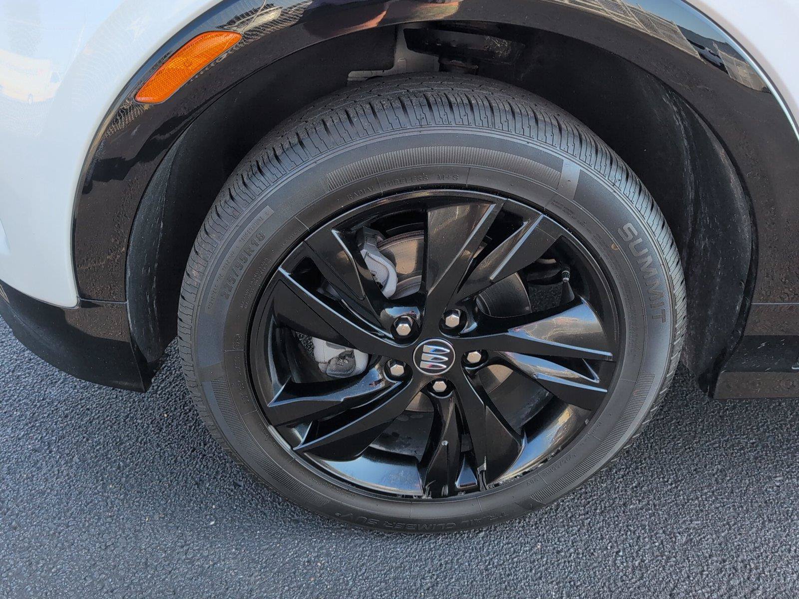 Used 2024 Buick Encore GX Sport Touring AWD/4WD image 9