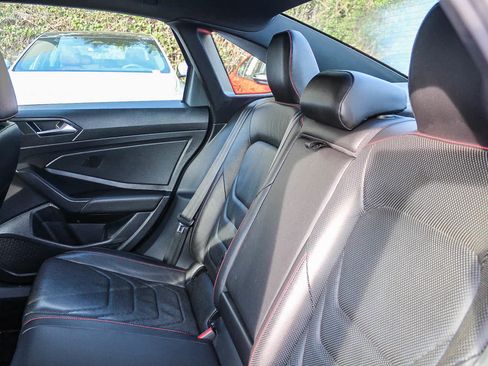 Used 2021 Volkswagen Jetta GLI Autobahn image 20