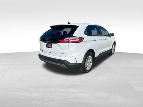 Used 2023 Ford Edge SEL image 8