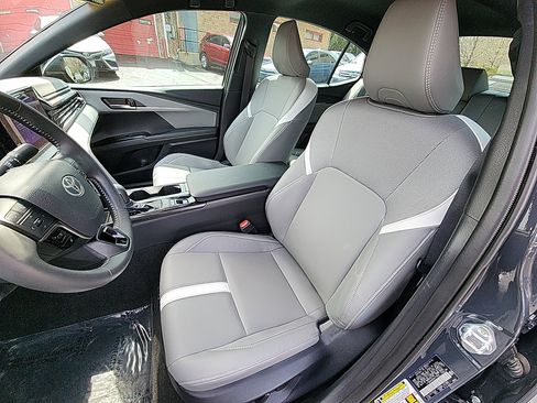 Certified 2025 Toyota Camry SE w/ Convenience Package FWD image 18