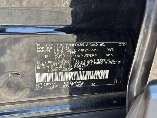 Used 2025 Toyota RAV4 XLE FWD image 32