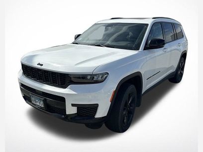 Used 2023 Jeep Grand Cherokee L Laredo