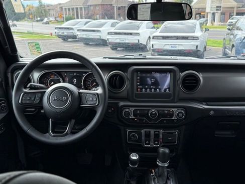 Used 2023 Jeep Wrangler Sport S image 27